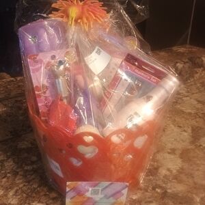 Valentine's Day Teenage Girls Basket